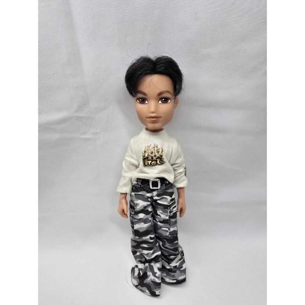 Bratz Boyz Wintertime Wonderland Cade Doll- No Shoes- Dye Stains On Arms-READ
